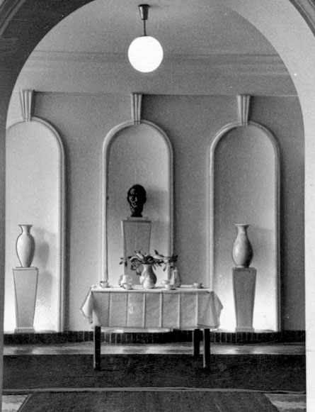 Магазин Allach во Львове, июнь 1942.